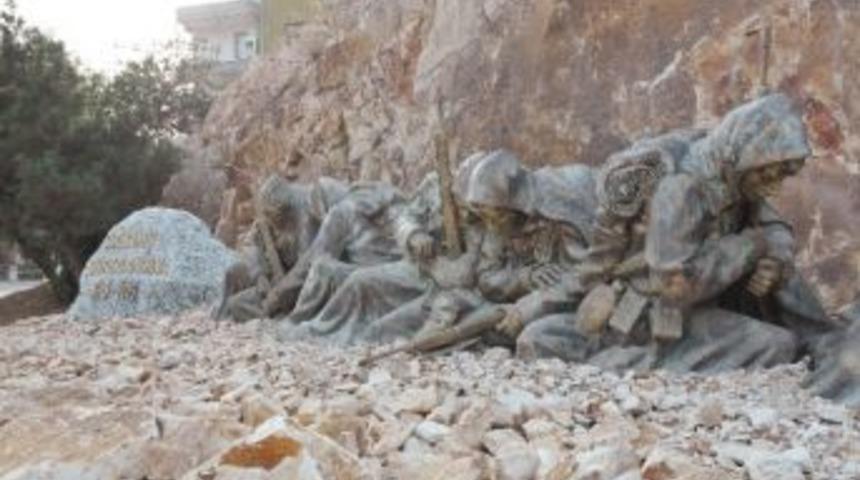 Ke&ccedil;i&ouml;ren&rsquo;e Sarıkamış Anıtı