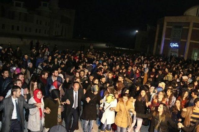 Nehü’de Hamsi Şöleni Düzenlendi