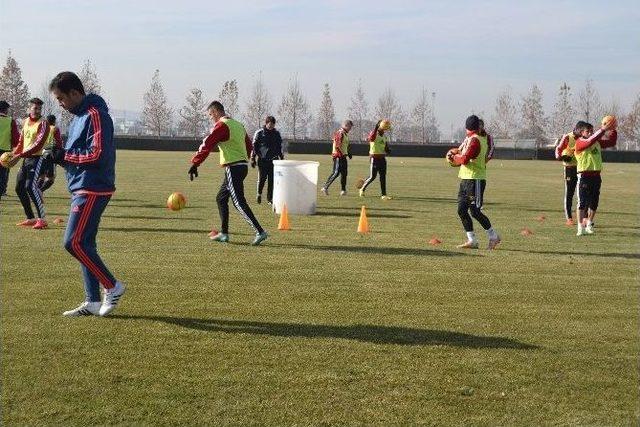 Kayserispor’da Akhisar Belediyespor Maçı Hazırlıkları Sürüyor