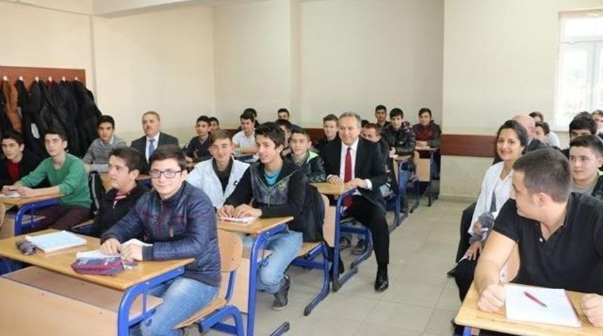 Vali Ali Fidan Okulları Geziyor