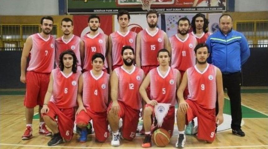 Sakarya’da Basketbol Şöleni Tüm Hızıyla Devam Ediyor
