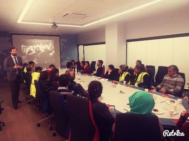 Sfc Entegre Orman Ürünleri, Personeline Kişisel Gelişim Semineri Verdi