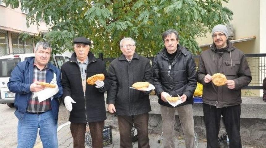 Ahp Mahallesinde Şehitler İ&ccedil;in Lokma Hayrı