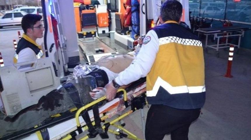 &Uuml;zerlerine 400 Kiloluk Elektrik Panosu D&uuml;şt&uuml;: 1 &Ouml;l&uuml;, 1 Yaralı