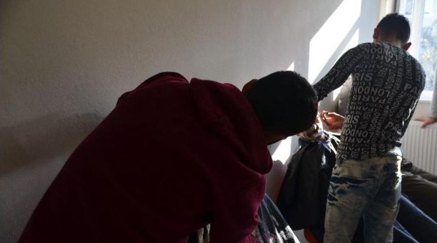 (&ouml;zel Haber) &Ouml;ğrencilerden Psikiyatri Hastalarına &Uuml;cretsiz Sa&ccedil; Bakımı