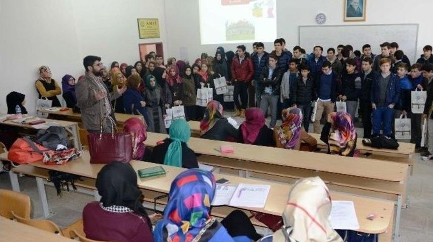 B&uuml;, Liseli Misafirlerini Ağırladı