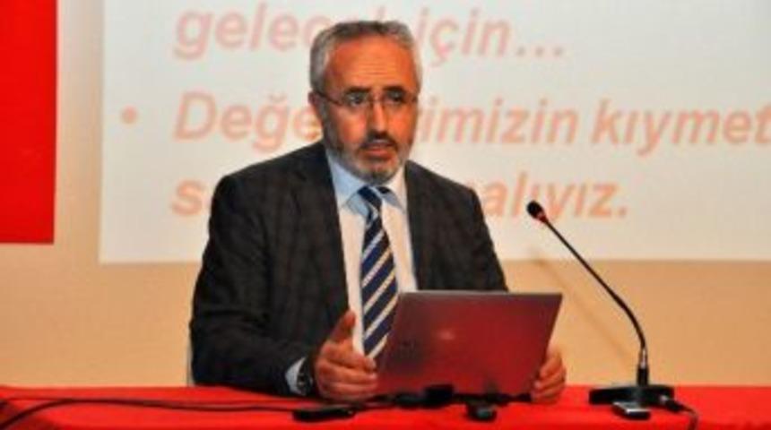 Konya M&uuml;ft&uuml;s&uuml; Akpınar&rsquo;dan Konferans