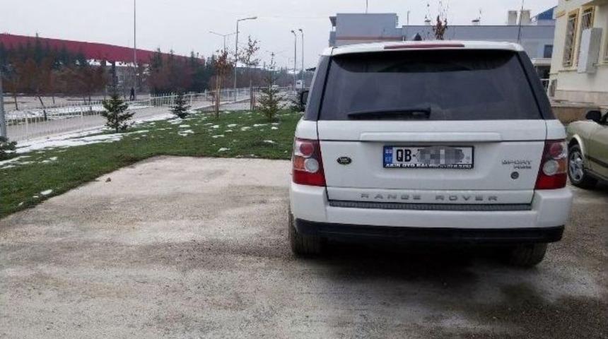 G&uuml;rcistan Plakalı Ara&ccedil; Kovalamaca Sonucu Yakalandı