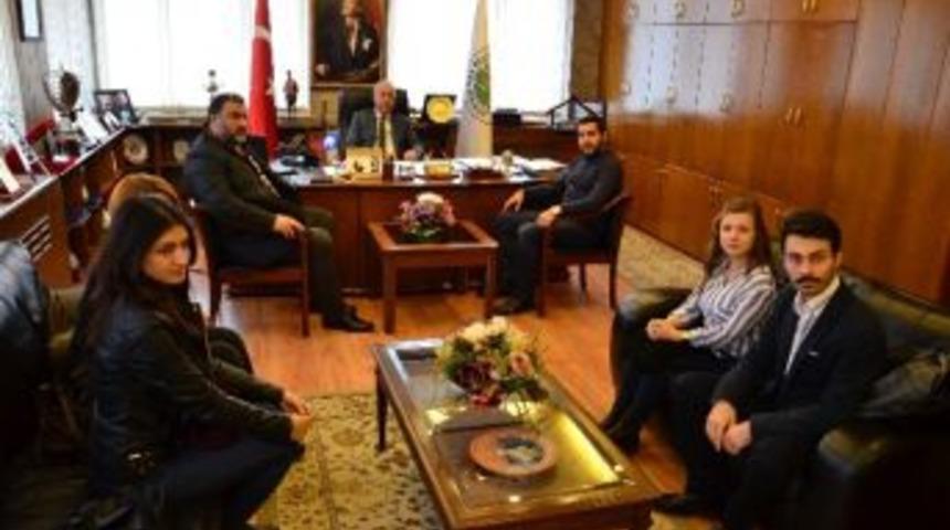 Be&uuml;&rsquo;l&uuml; Ğrencilerden Akdemir&rsquo;e Ziyaret