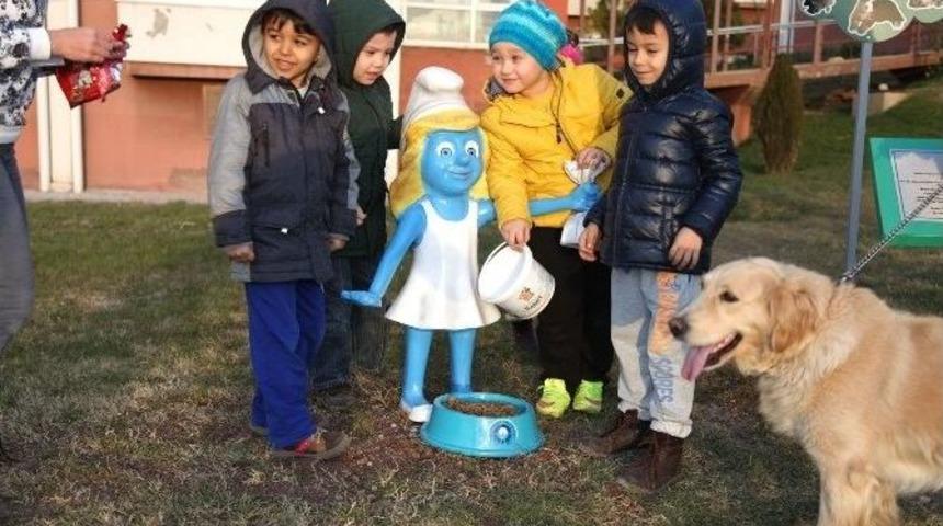 Şirinler, Hayvan Besleme &Uuml;niteleriyle Hayat Buldu