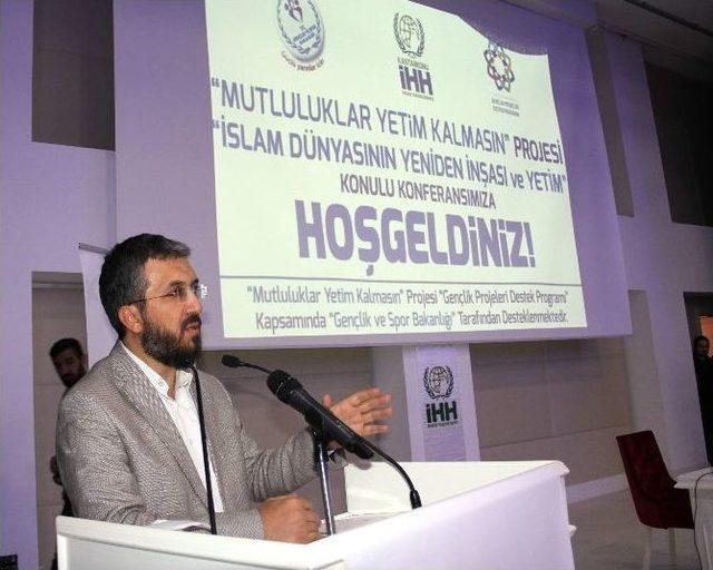 Dr. İhsan Şenocak, Kastamonu’da Konferans Verdi