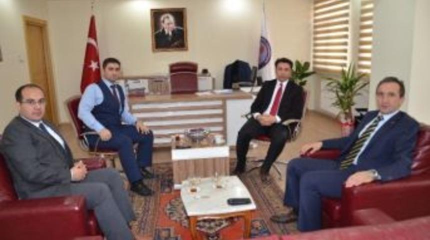 Ara&ccedil; Ve İhsangazi Kaymakamları Han&ouml;n&uuml; Kaymakamı &Ccedil;iğdem&rsquo;i Ziyaret Etti