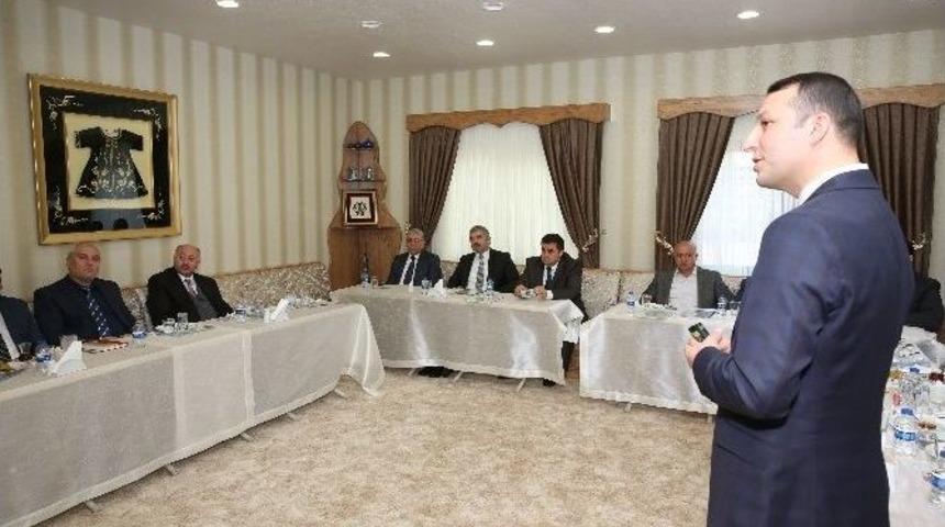 Başkan &Ccedil;elik Eğitime Vurgu Yaptı