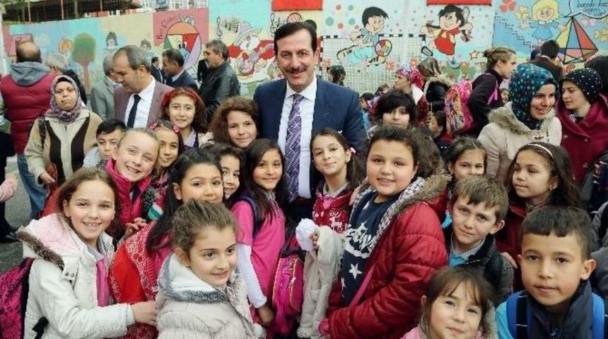 &Ouml;ğrencilerden Başkan Tok&rsquo;a Sevgi G&ouml;sterisi