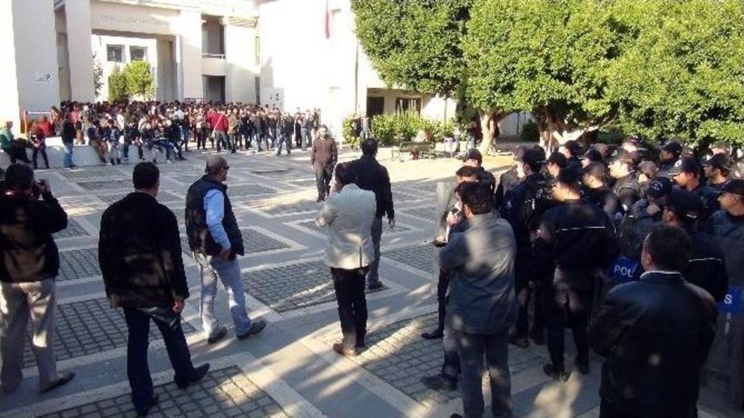 Mersin &Uuml;niversitesinde Olay