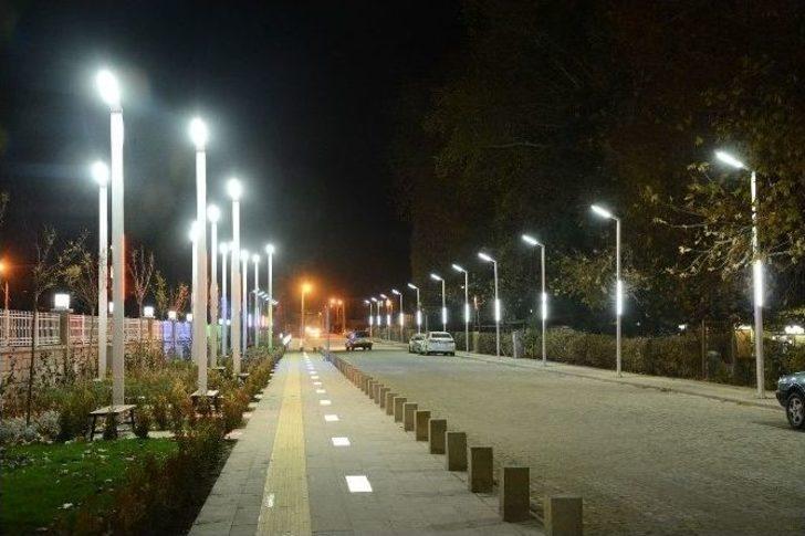 Dinar’a Yeni Yapılan Modern Lise Caddesinin Açılışı Yapıldı G5