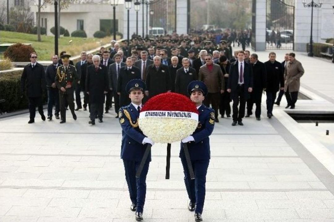 Aliyev Yenimahalle&rsquo;de Anıldı