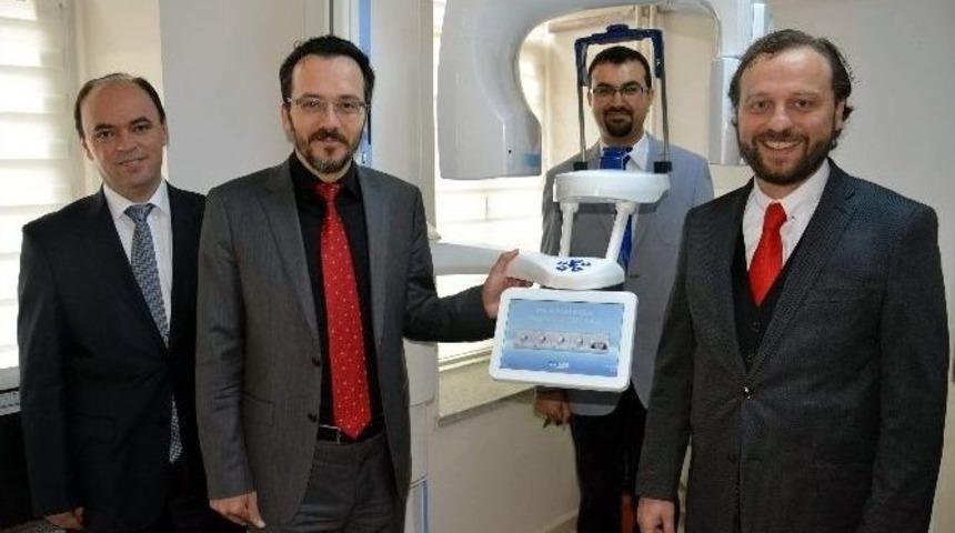 Ad&uuml; Diş Hekimliği Fak&uuml;ltesi&rsquo;nde Dişler 3 Boyutlu G&ouml;r&uuml;nt&uuml;lenecek