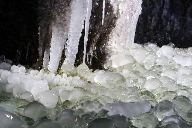 Erzurum’da Soğuk Havalar Hayatı Olumsuz Etkiliyor