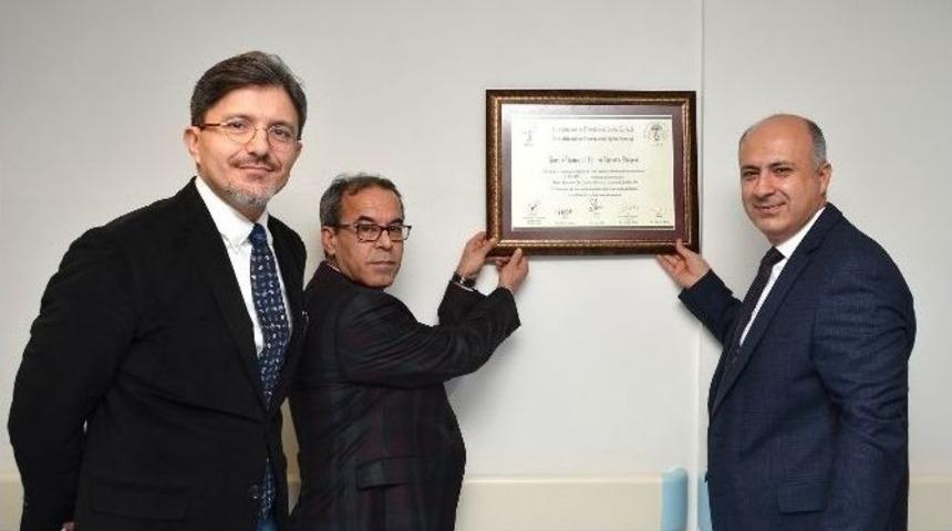 Me&uuml; Tıp Fak&uuml;ltesi İki Başarıya Birden İmza Attı