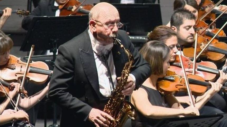 Atilla Şentin Ve Senfoni Orkestrası&rsquo;ndan M&uuml;zik Ziyafeti