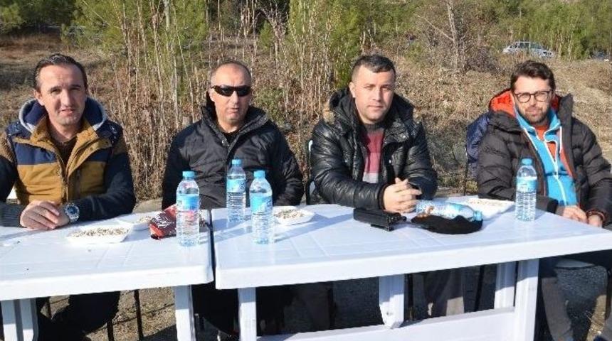 Han&ouml;n&uuml; Belediye Spor U-17 Takımı Mavi Yıldıza 6-0 Yenildi