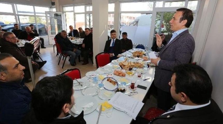 Gen&ccedil;, Stk&rsquo;larla Buluştu