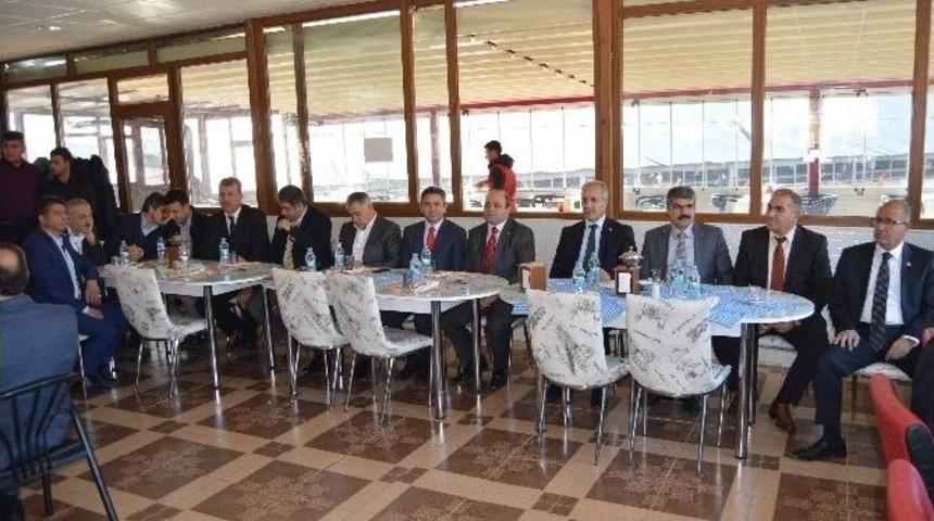 Besni&rsquo;de 2016 Yılı Yatırım Ve Proje Değerlendirme Toplantısı Yapıldı