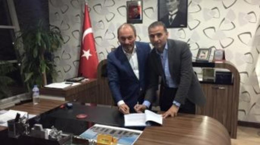 Topakkaya Belediyesi&rsquo;nde İş&ccedil;ilerin Zam Sevinci