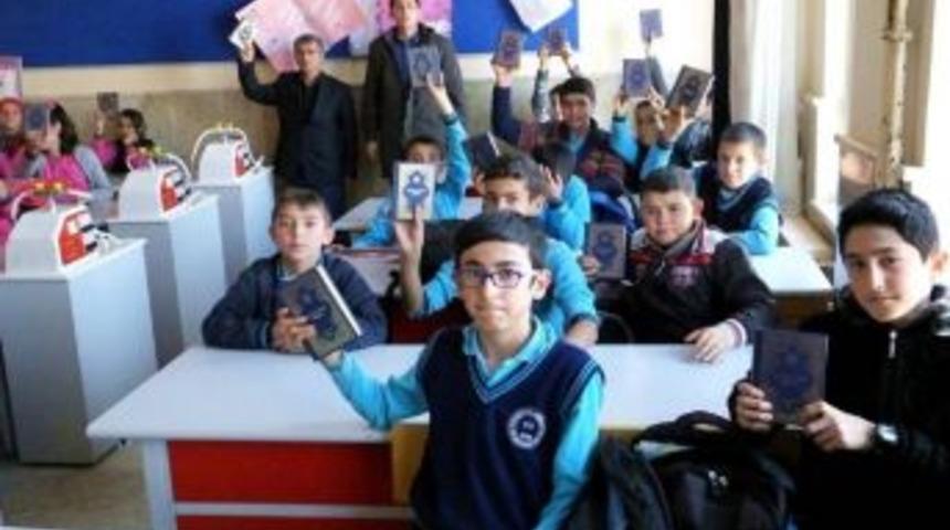 Sultanhanı&rsquo;nda "her &Ouml;ğrenciye Bir Kur&rsquo;an-ı Kerim" Kampanyası