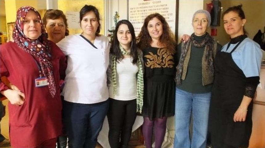 Burhaniye Kenan Su&ccedil;uoğlu Huzur Evinde Keşkek G&uuml;n&uuml;