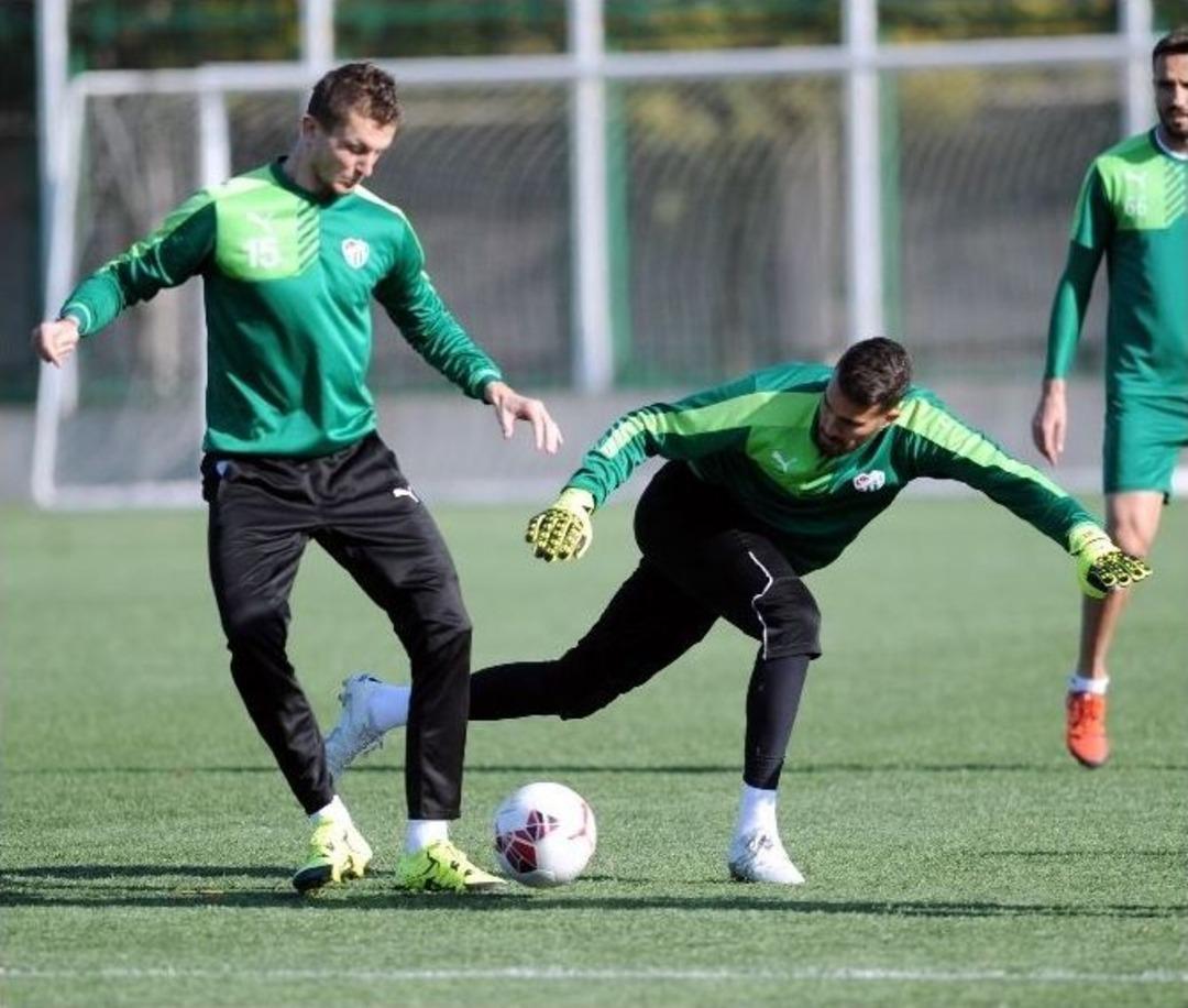 Bursaspor, Suni &Ccedil;imde &Ccedil;alıştı
