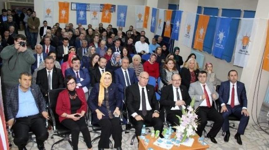 Ak Parti Saray İlçe Danışma Meclisi Toplandı