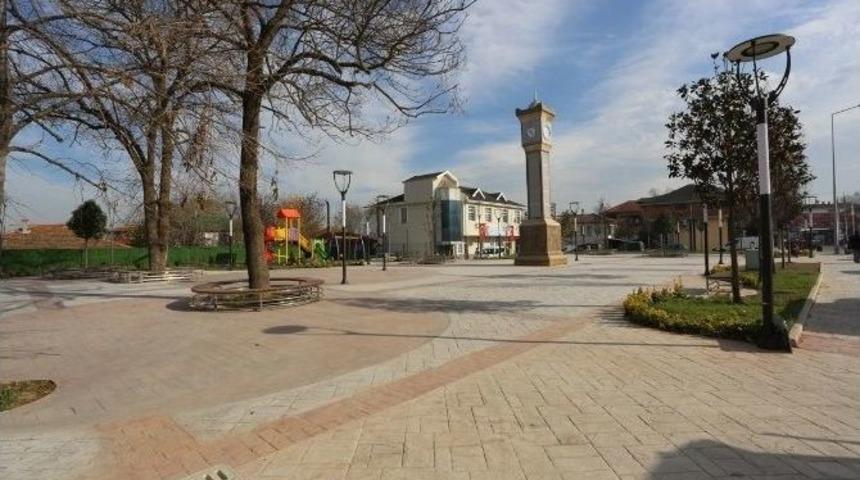 Kazımpaşa Mahalle Meydanı Vatandaşların Hizmetine Sunuldu