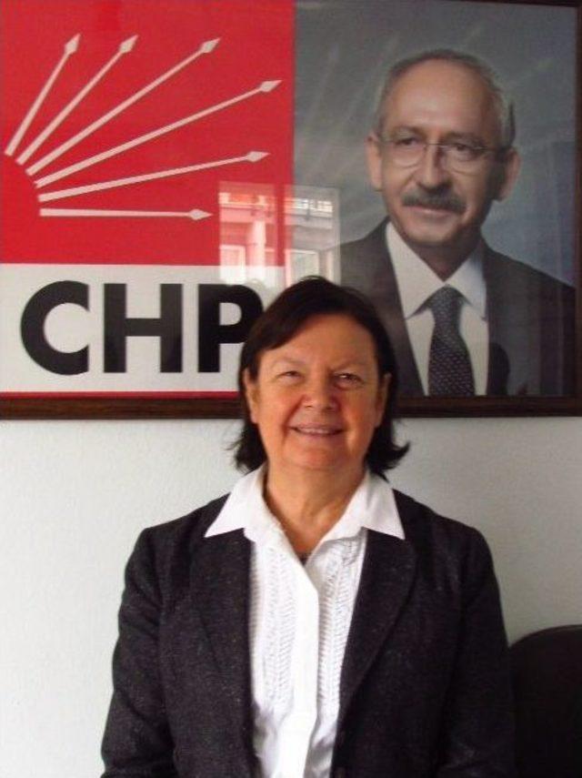 Çeşme Chp’de Kadınlar, Gülseli Saatli İle Devam Dedi