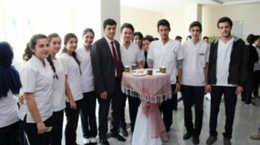 Uşak&rsquo;ta Geleceğin Sağlık&ccedil;ılarına &ldquo;temel İş Sağlığı G&uuml;venliği Eğitimi&rdquo; Verildi