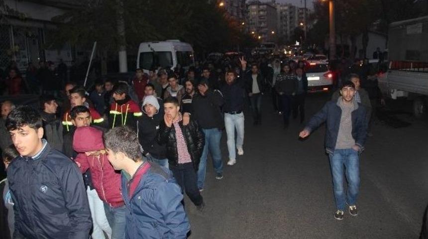 Diyarbakır&rsquo;da Hdp&rsquo;lilerin A&ccedil;ıklamasının Ardından Olaylar &Ccedil;ıktı