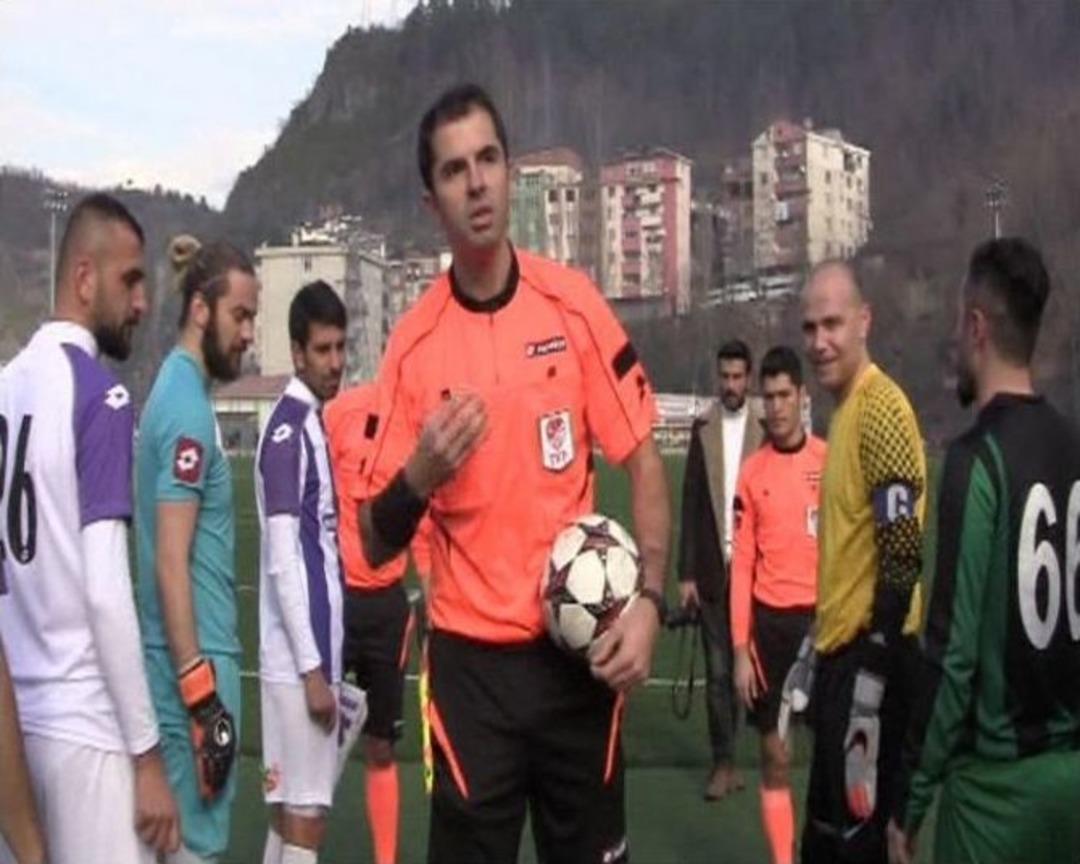 Olaylı Ma&ccedil;ta Hakemin Dişleri Kırıldı