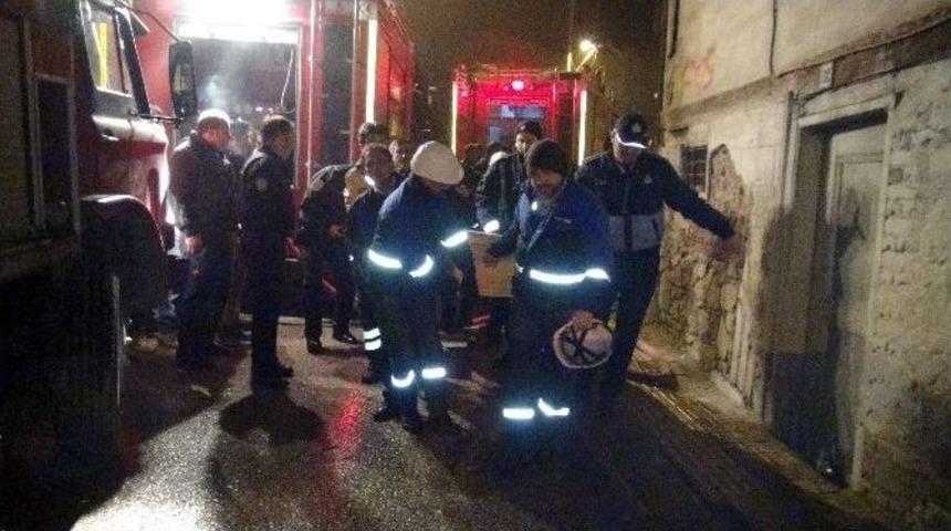 Yangın, Uykuda Yakaladı: 1 &Ouml;l&uuml;