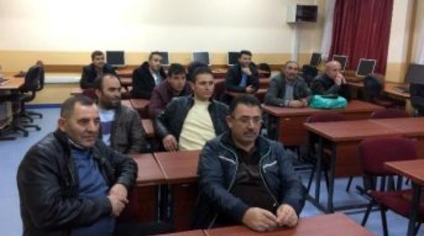 Kelkit&rsquo;te Fırıncılara Hijyen Eğitimi Veriliyor