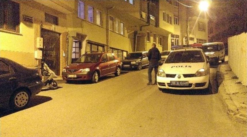 (&ouml;zel Haber) Yaşlı Adam Banyoda &Ouml;l&uuml; Bulundu