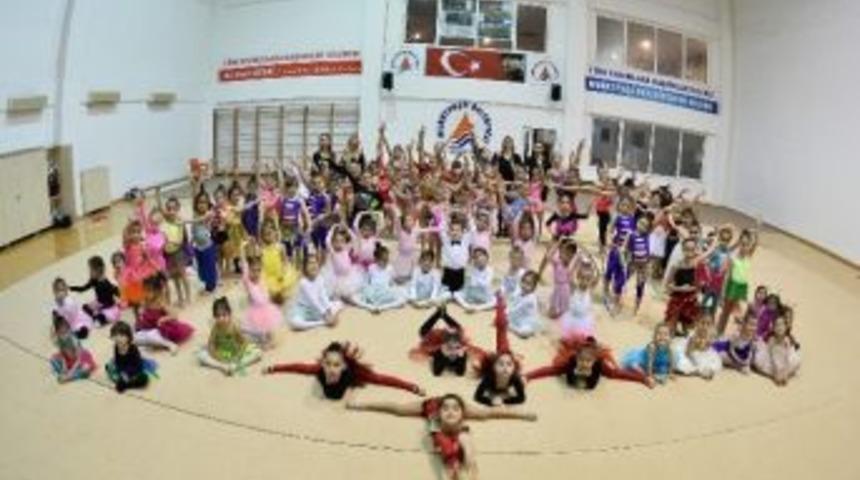 Muratpaşalı Minik Cimnastikçiler Yıl Sonu Şovuna Hazır