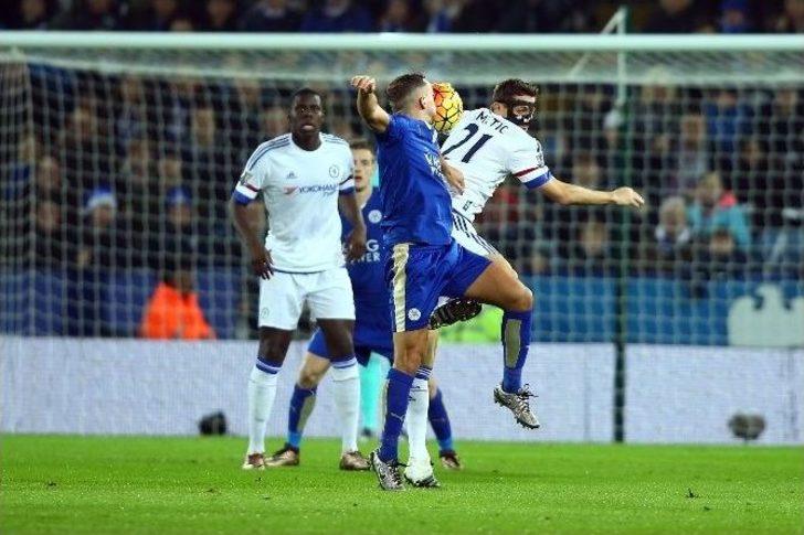 Chelsea'nin "Kedi" lakaplı efsane kalecisi Peter Bonetti, hayatını kaybetti G2