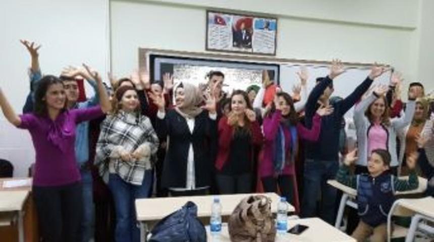 Erdemli&rsquo;de İşaret Dili Kursuna Yoğun İlgi