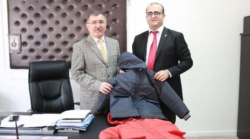 Tokat&rsquo;ta &Ouml;ğrencilere Kaban Ve Bot Yardımı