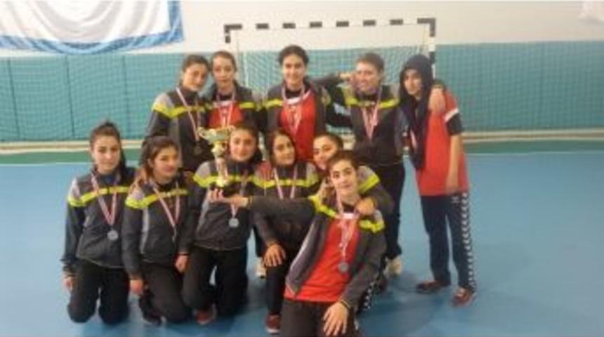 Pasinler Mesleki Ve Teknik Anadolu Lisesi Hentbolda İl İkincisi Oldu