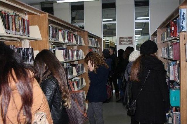 Marmara Ereğlisi Myo Öğrencilerinin Kütüphane Gezisi