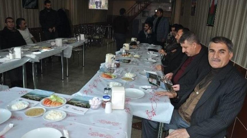 Muş&rsquo;ta Muhtarlarla İstişare Toplantısı