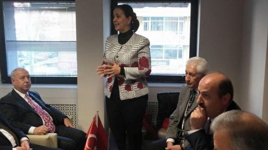 Başkan G&uuml;neş, Belediye Başkanları Birliği Toplantısında