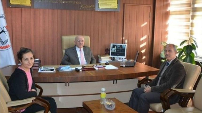 T&uuml;rkiye Birincisi Kuş, Milli Eğitim M&uuml;d&uuml;r&uuml; Sevgili&rsquo;yi Ziyaret Etti